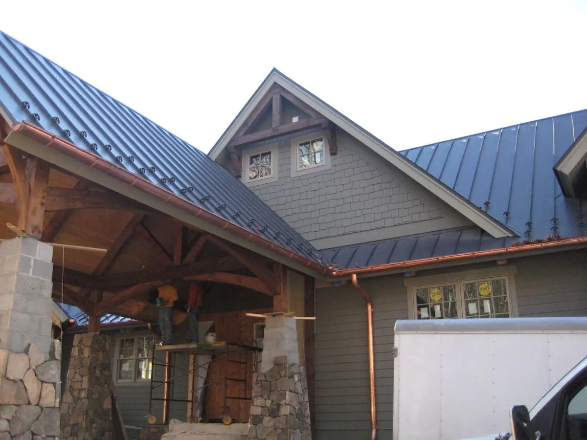 Craftsman Roofing team delivering quality roofing work in Parkland